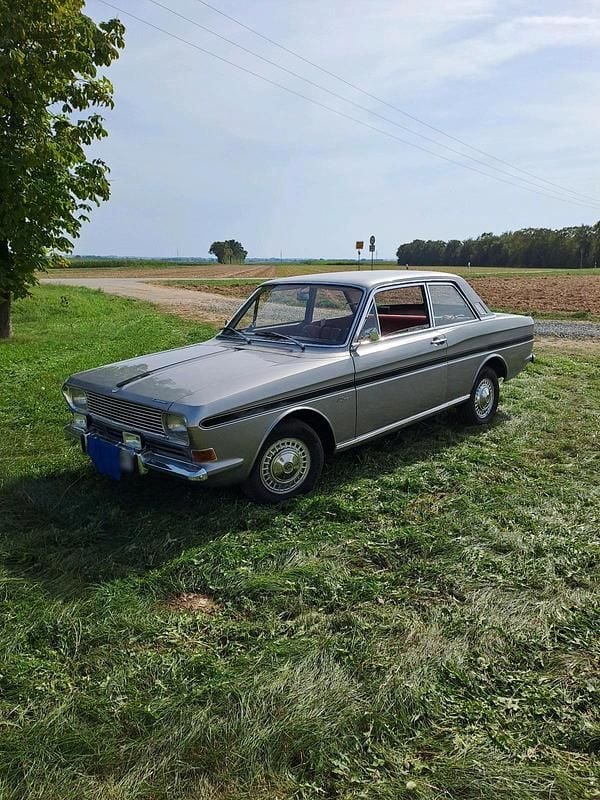 Gebraucht Ford Taunus 70 PS (51 kW) 1967 Silber Kleinwagen