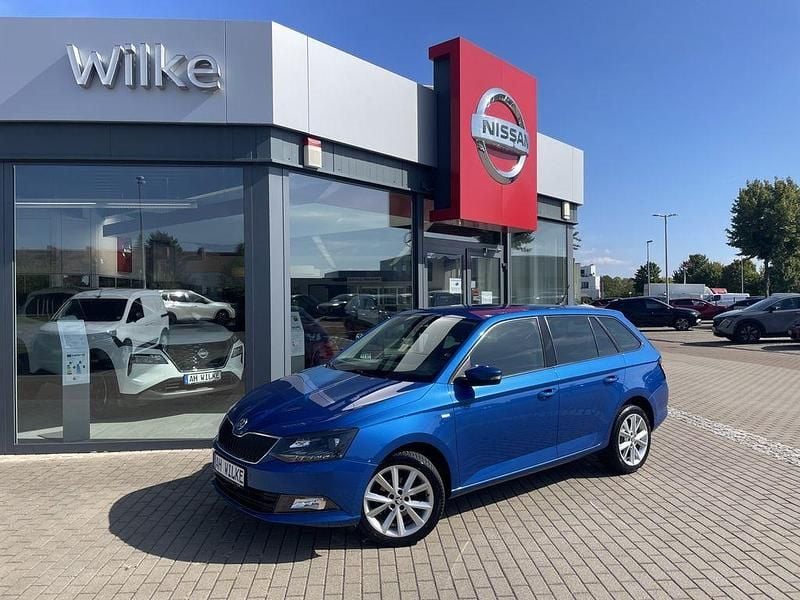 Raceblau metallic Gebraucht 2018 Skoda Fabia Clever Kleinwagen | 10.290 € (Fairer Preis) - Bild 1/4