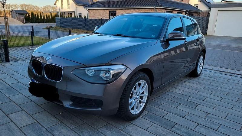 Gebraucht BMW 114 95 PS (69 kW) 2014 Braun Kleinwagen