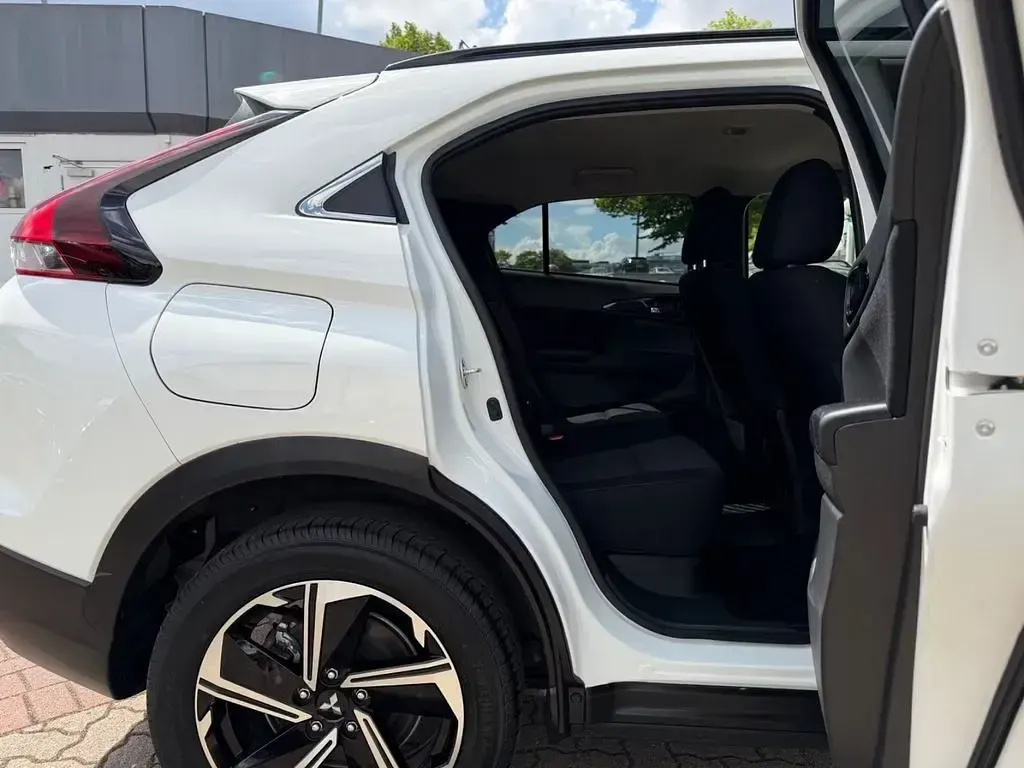Gebraucht Mitsubishi Eclipse Cross 188 PS (138 kW) 2024 Weiß SUV