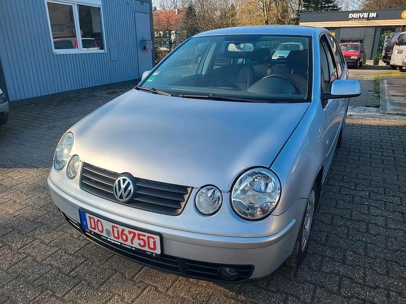 Gebraucht VW Polo 64 PS (47 kW) 2005 Silber Kleinwagen