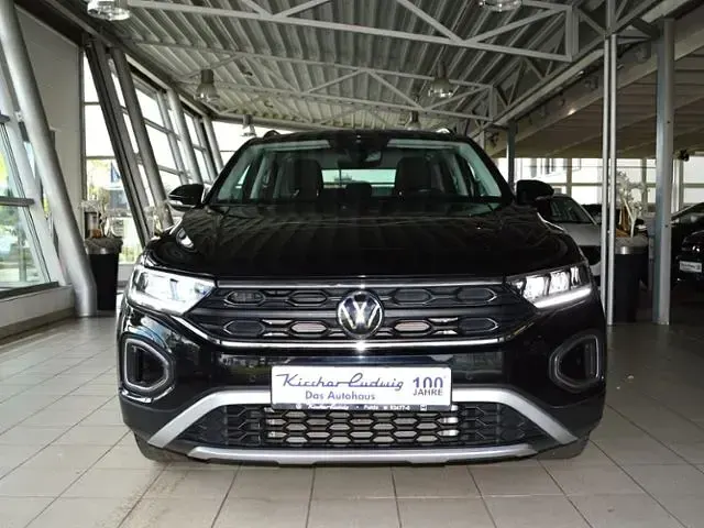 Gebraucht VW T-Roc Life 110 PS (80 kW) 2023 Deep black perleffekt SUV