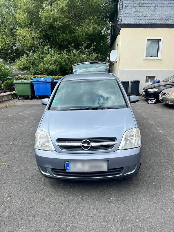 Grau Gebraucht 2006 Opel Meriva Van / Kleinbus | 1.300 € (Guter Preis) - Bild 1/4