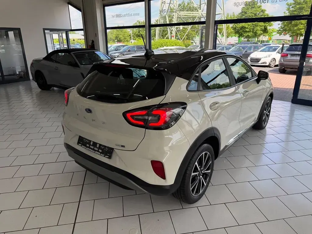 Gebraucht Ford Puma Titanium 155 PS (114 kW) 2020 Weiß SUV