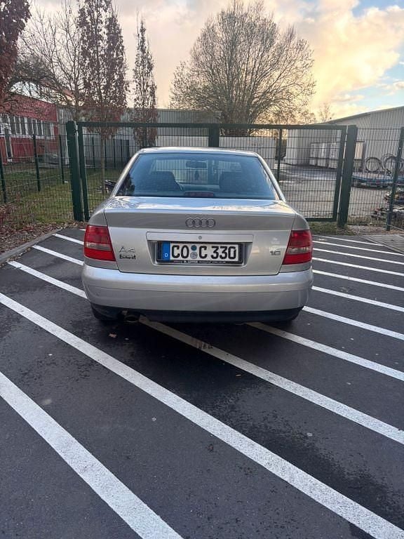 Gebraucht Audi A4 S-Line 101 PS (74 kW) 2000 Silber Limousine