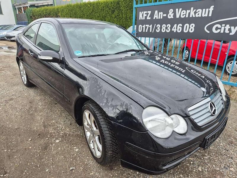 Schwarz Gebraucht 2002 Mercedes C200 Coupé | 1.799 € (Teuer) - Bild 1/4