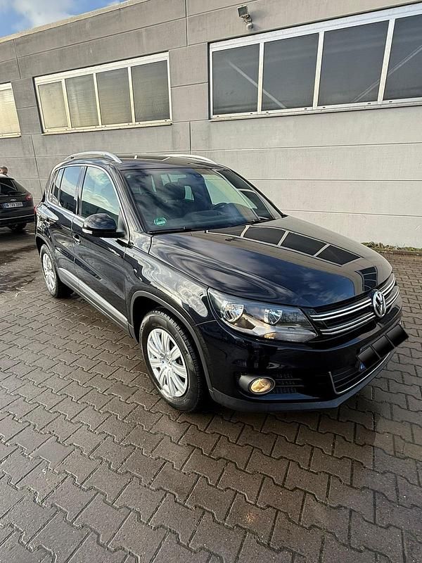 Schwarz Gebraucht 2015 VW Tiguan SUV | 10.250 € (Guter Preis) - Bild 1/4