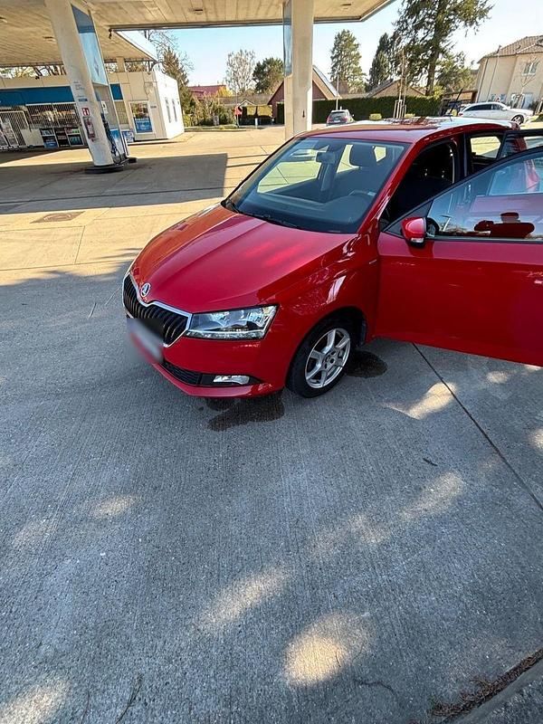 Gebraucht Skoda Fabia Cool Plus 75 PS (55 kW) 2019 Rot Kleinwagen