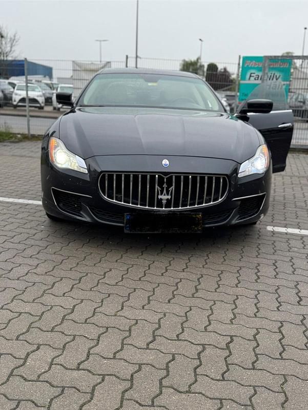 Schwarz Gebraucht 2015 Maserati Quattroporte Limousine | 26.000 € (Guter Preis) - Bild 1/4