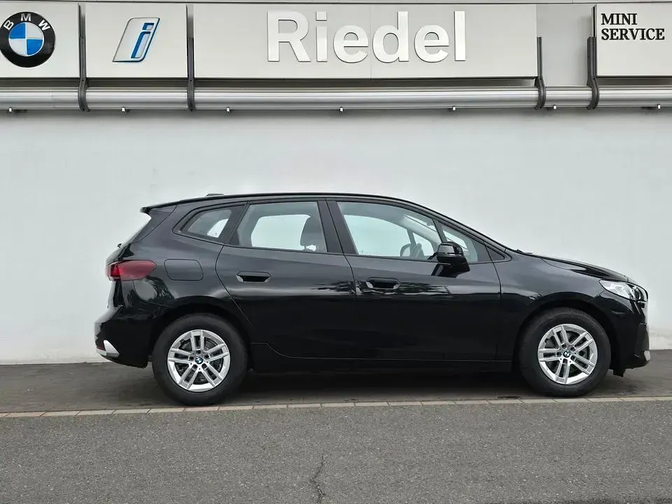 Gebraucht BMW 218 Active Tourer 136 PS (100 kW) 2022 Schwarz Van / Kleinbus