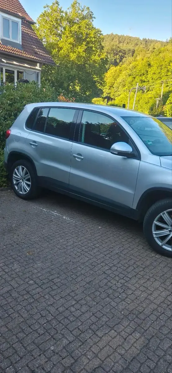 Gebraucht VW Tiguan Trendline 150 PS (110 kW) 2009 Silber SUV