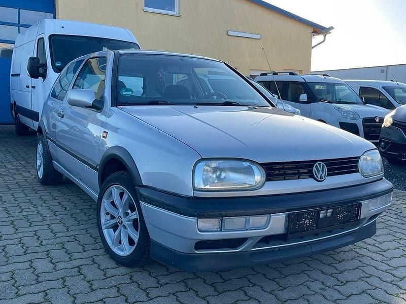 Gebraucht VW Golf III 116 PS (85 kW) 1993 Silber Limousine