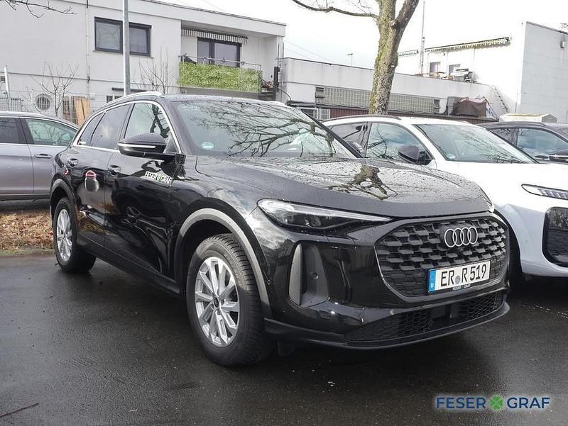 Gebraucht Audi Q5 Ambiente 204 PS (150 kW) 2025 Mythosschwarz metallic SUV