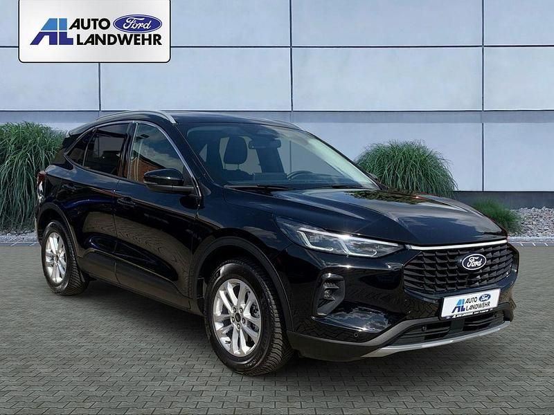Gebraucht Ford Kuga Titanium 186 PS (136 kW) 2024 Obsidianschwarz metallic SUV