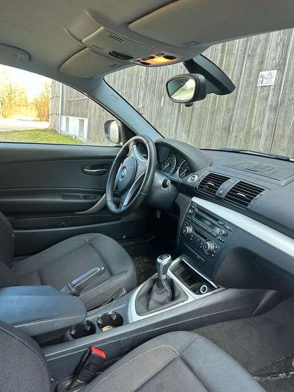 Gebraucht BMW 118 143 PS (105 kW) 2012 Weiß Kleinwagen