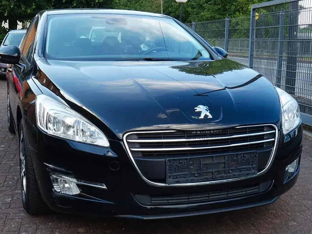 Gebraucht Peugeot 508 Active 156 PS (114 kW) 2012 Schwarz Limousine