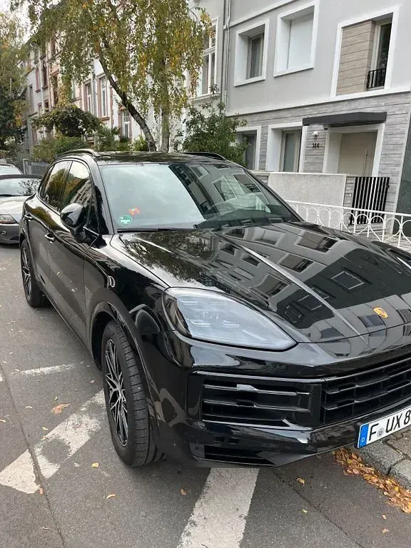Second-hand Porsche Cayenne 354 CP (260 kW) 2024 Negru SUV