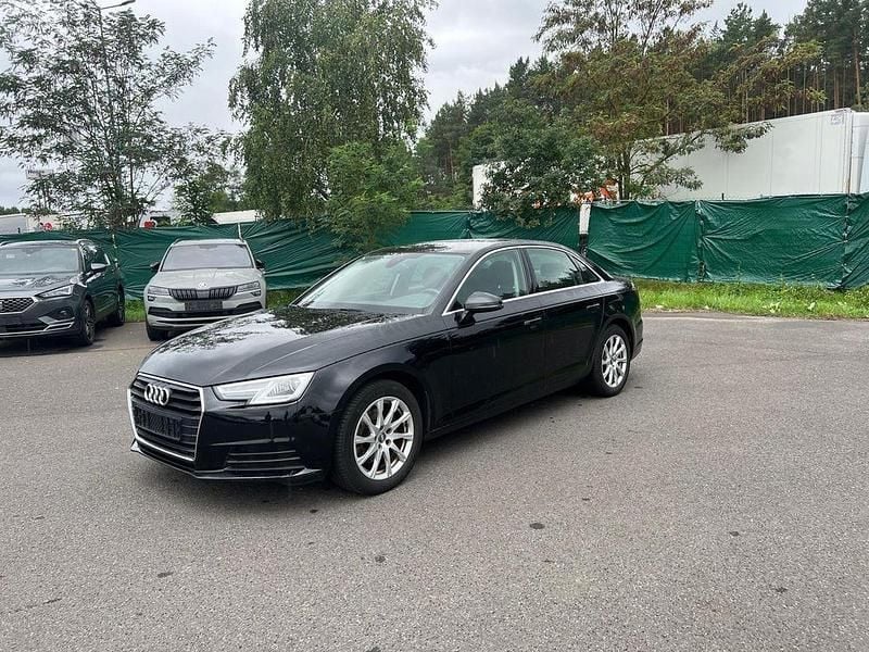 Schwarz Gebraucht 2020 Audi A4 Design Limousine | 14.900 € (Superpreis) - Bild 1/4