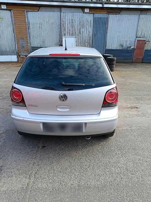 Gebraucht VW Polo 60 PS (44 kW) 2009 Silber Kleinwagen