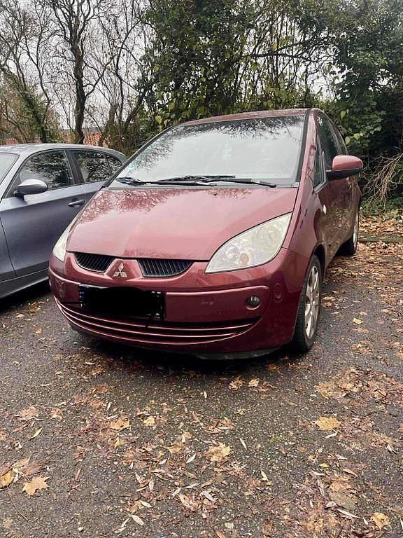 Rot Gebraucht 2006 Mitsubishi Colt Kleinwagen | 2.400 € (Fairer Preis) - Bild 1/4