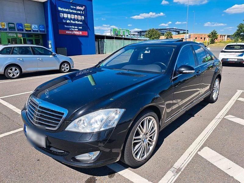 Schwarz Gebraucht 2006 Mercedes S320 Limousine | 9.000 € (Teuer) - Bild 1/4