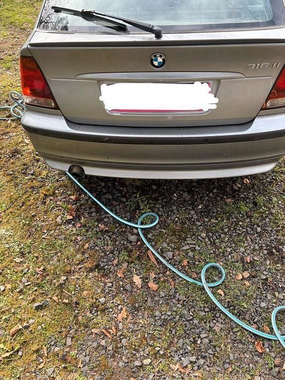 Second-hand BMW 316 116 CP (85 kW) 2003 Argintiu Berlinǎ