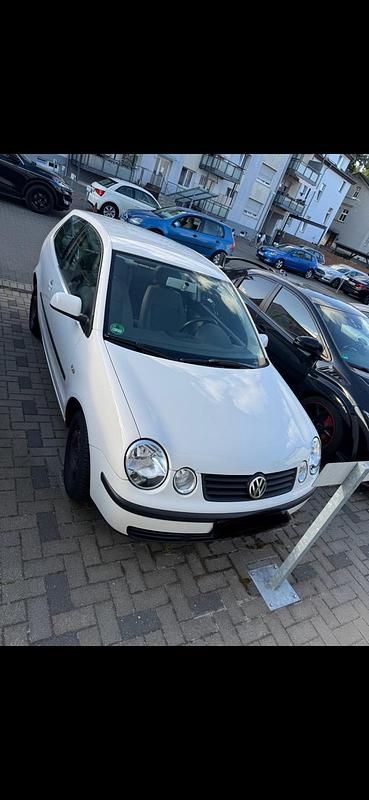 Weiß Gebraucht 2002 VW Polo Kleinwagen | 1.000 € (Guter Preis) - Bild 1/4