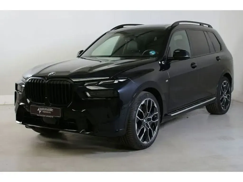 Gebraucht BMW X7 Sport Line 352 PS (258 kW) 2025 Carbonschwarz (metallic) SUV