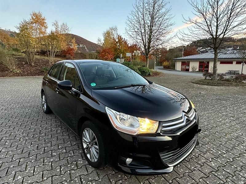 Schwarz Gebraucht 2013 Citroën C4 Tendance Kleinwagen | 5.950 € (Fairer Preis) - Bild 1/4