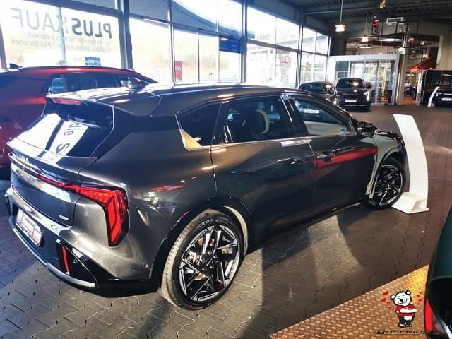 Neu Kia K4 GT-Line 179 PS (131 kW) 2025 Grau Limousine