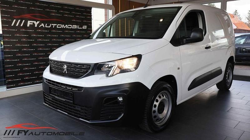 Weiß Gebraucht 2019 Peugeot Partner Premium Van | 9.490 € (Superpreis) - Bild 1/4