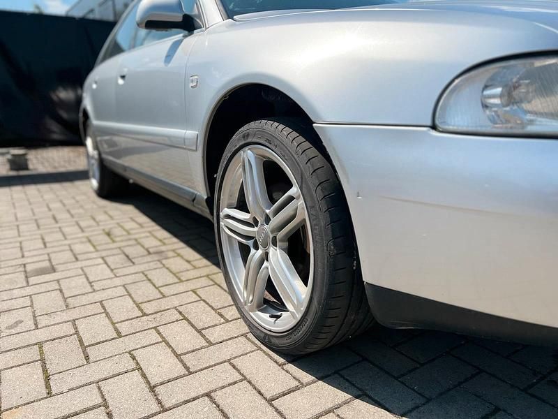 Gebraucht Audi A4 192 PS (141 kW) 2000 Silber Kombi