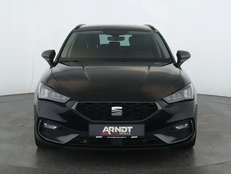 Gebraucht Seat Leon FR 150 PS (110 kW) 2024 Midnight schwarz Limousine