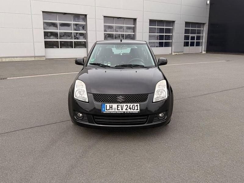 Second-hand Suzuki Swift 92 CP (67 kW) 2008 Negru Hatchback