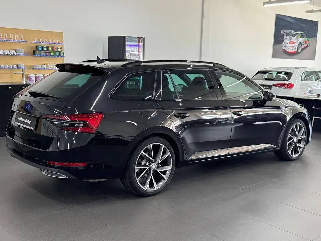 Gebraucht Skoda Superb SportLine 190 PS (139 kW) 2020 Black magic Kombi