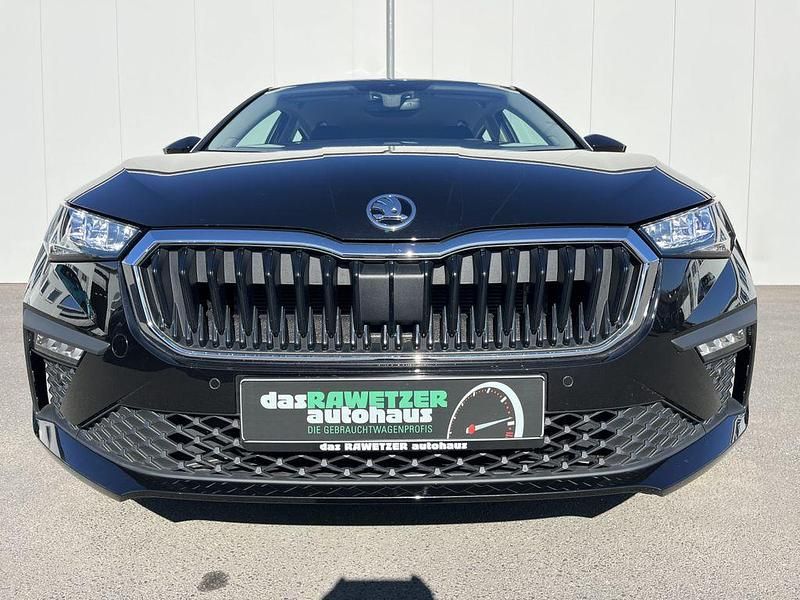 Gebraucht Skoda Scala Selection 150 PS (110 kW) 2025 Schwarz Kleinwagen