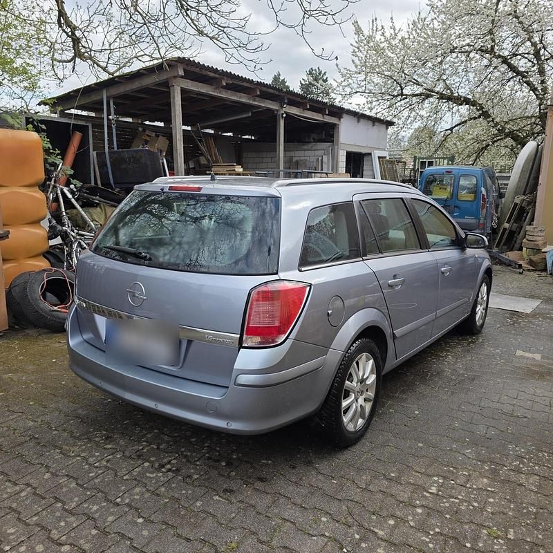 Gebraucht Opel Astra 105 PS (77 kW) 2005 Kombi