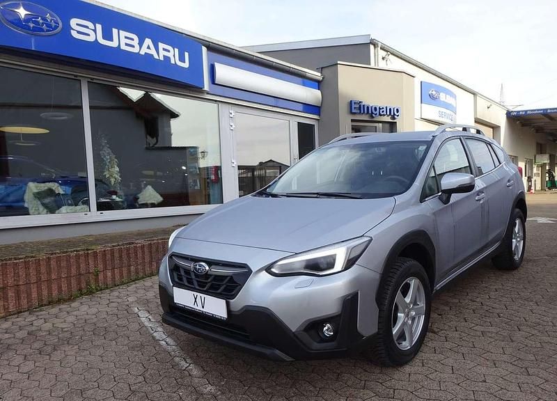 Ice silver (m) Gebraucht 2021 Subaru XV Comfort SUV | 21.490 € (Fairer Preis) - Bild 1/4