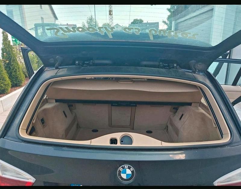 Second-hand BMW 325 218 CP (160 kW) 2008 Negru Break