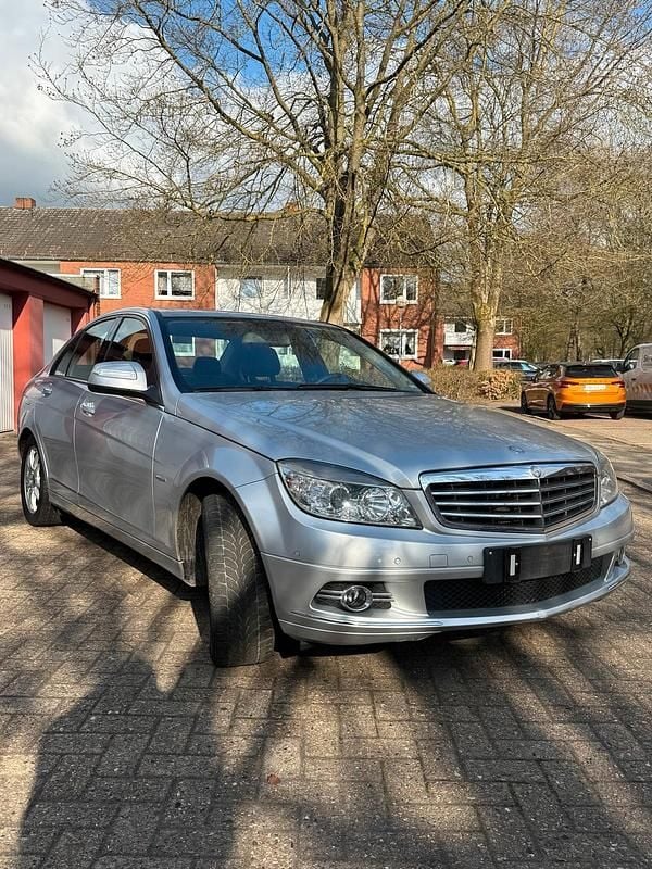 Gebraucht Mercedes C180 156 PS (114 kW) 2007 Silber Limousine