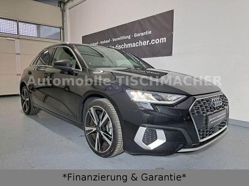 Gebraucht Audi A3 Ambiente 150 PS (110 kW) 2022 Andere Limousine