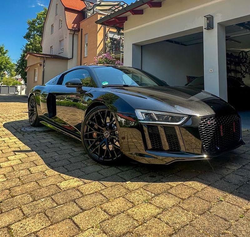Schwarz Gebraucht 2017 Audi R8 Coupé Sport Coupé | 111.000 € (Fairer Preis) - Bild 1/4