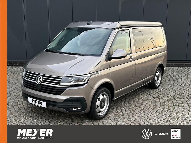 Neu VW Caravelle 204 PS (150 kW) 2025 Mojave beige metallic Van / Kleinbus