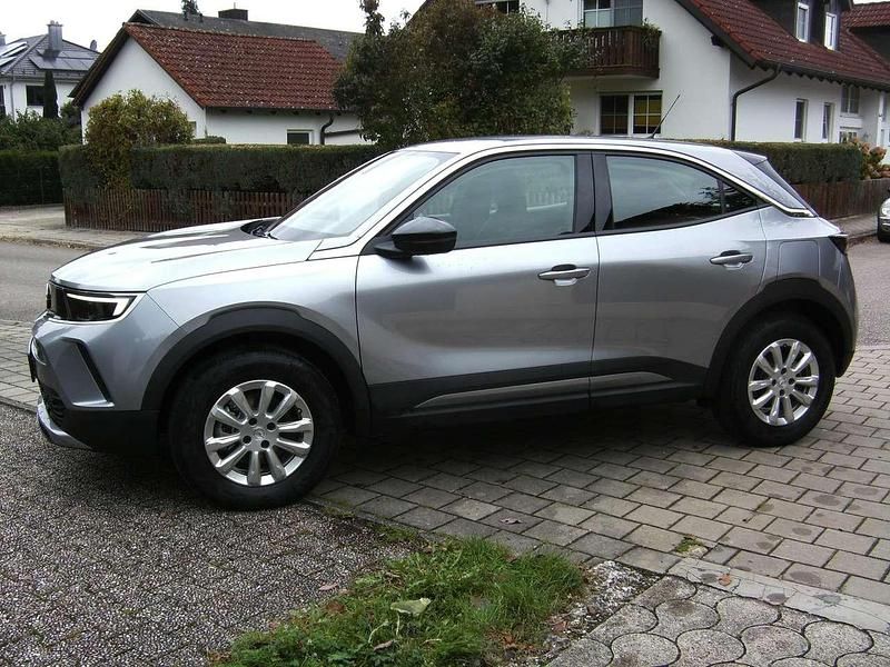 Grau Gebraucht 2023 Opel Mokka-e Edition SUV | 18.700 € (Guter Preis) - Bild 1/4