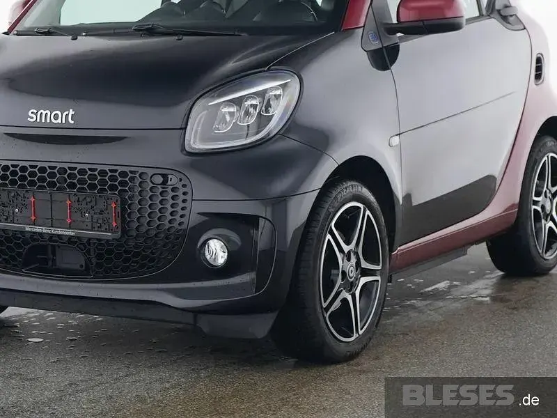 Gebraucht Smart ForTwo Coupé Exclusive 60 kW (82 PS) 2024 Schwarz Kleinwagen