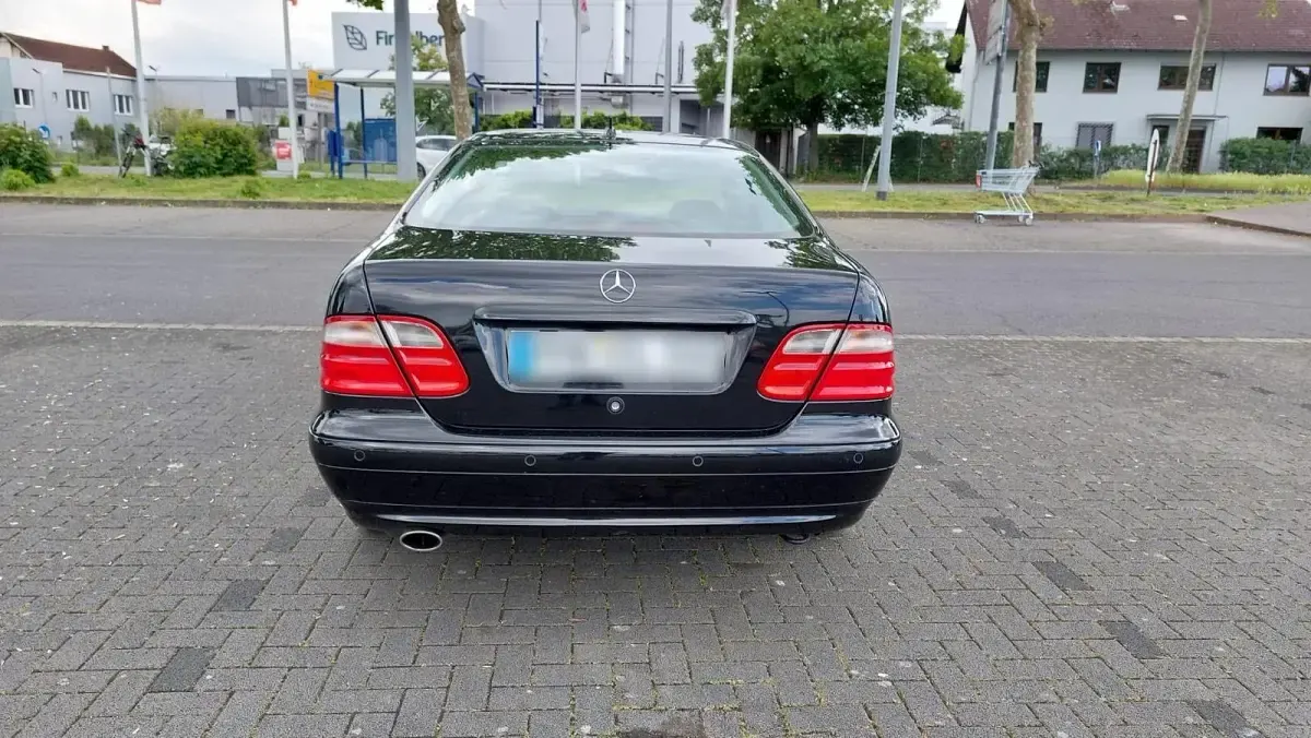 Gebraucht Mercedes CLK200 163 PS (119 kW) 2001 Schwarz Coupé