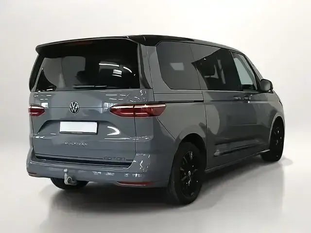 Gebraucht VW Multivan Edition 150 PS (110 kW) 2025 Grau Van / Kleinbus