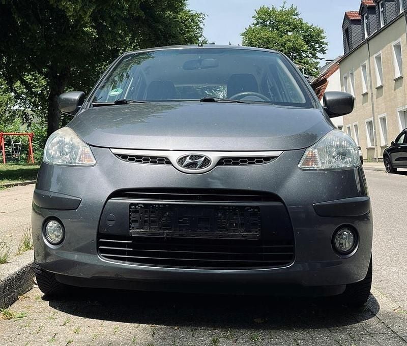 Grau Gebraucht 2009 Hyundai i10 Classic Kleinwagen | 1.600 € (Superpreis) - Bild 1/4