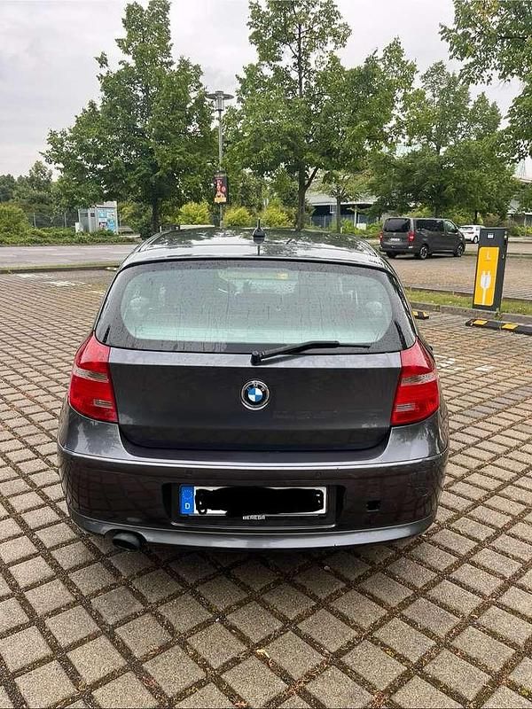 Gebraucht BMW 120 177 PS (130 kW) 2007 Grau Kleinwagen