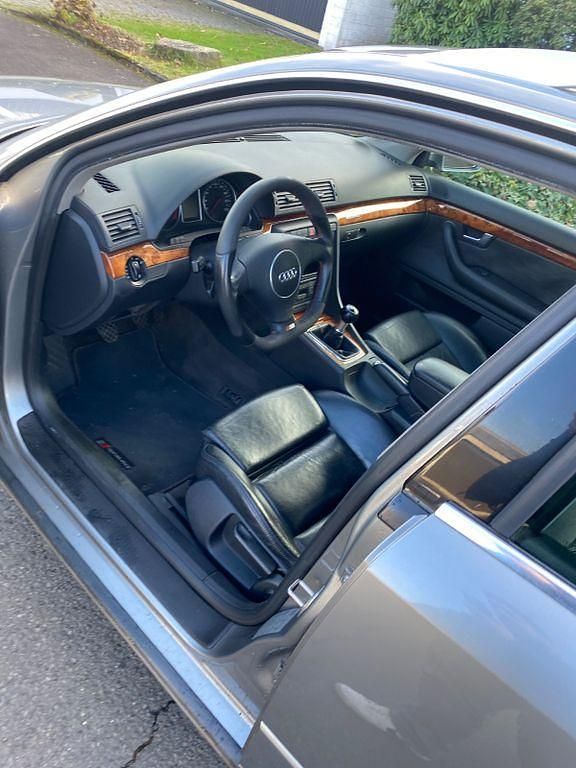 Gebraucht Audi A4 Sport 163 PS (119 kW) 2003 Grau Kombi